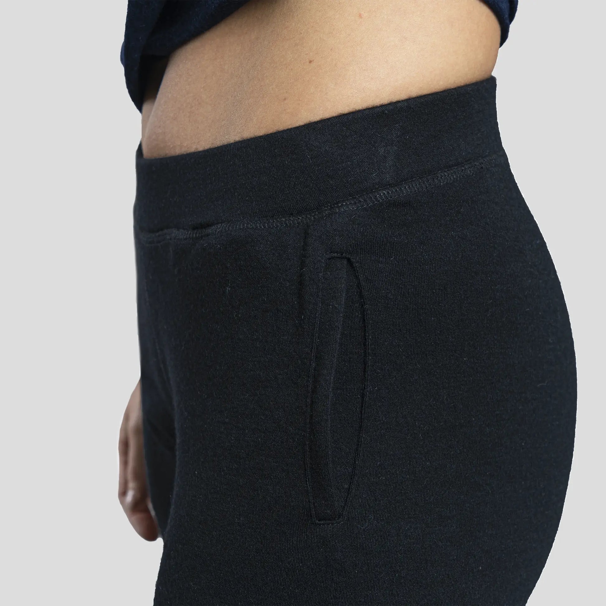 Women's Lounging Pack: 2x T-Shirts & Arms of Andes Sweatpants cover