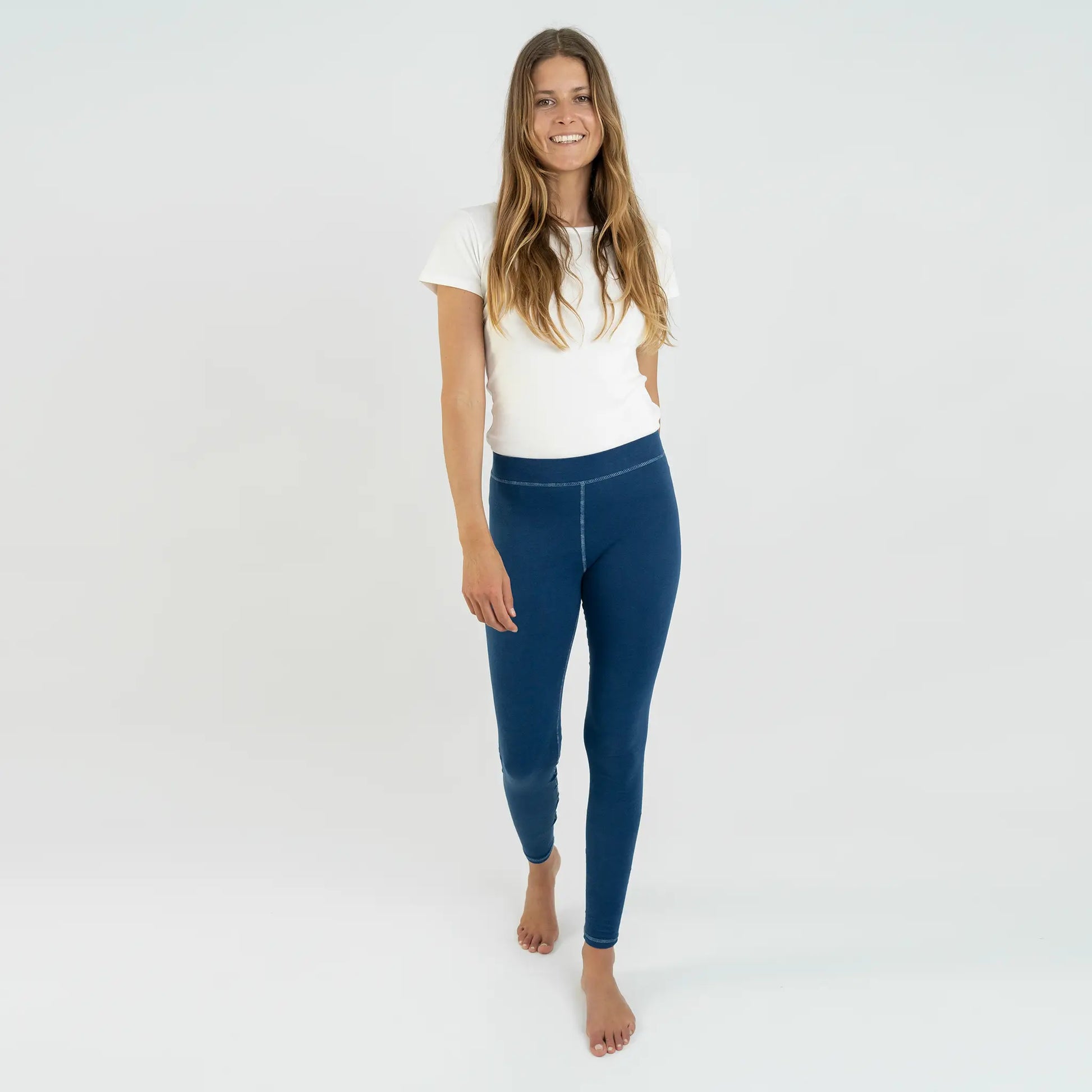 womens sustainable brand leggings color natural blue